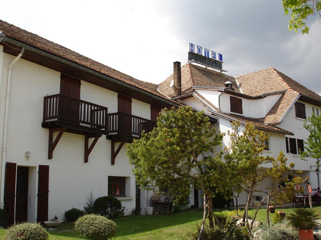 Hotel Restaurant Le Traineau Clelles Bagian luar foto