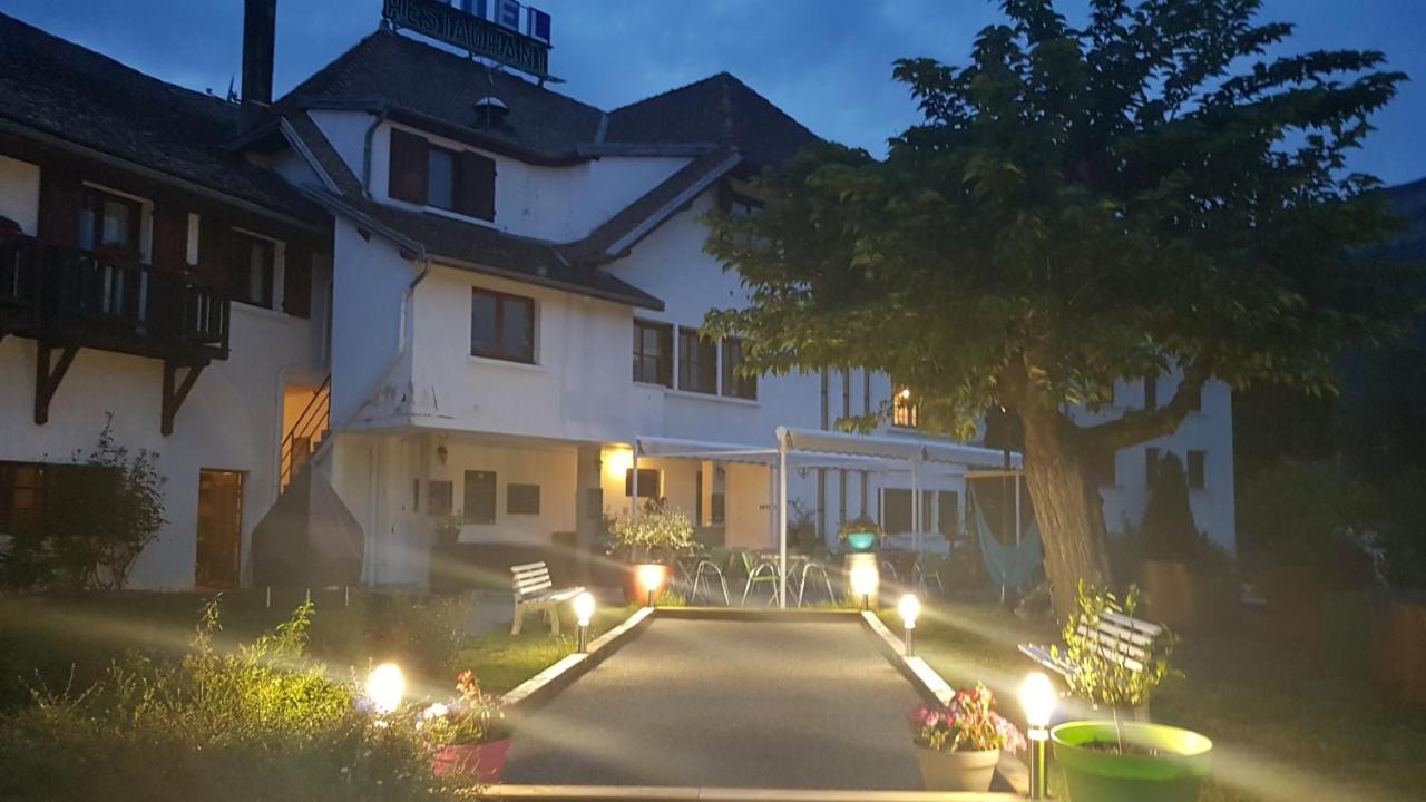 Hotel Restaurant Le Traineau Clelles Bagian luar foto