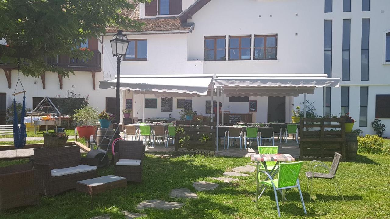 Hotel Restaurant Le Traineau Clelles Bagian luar foto